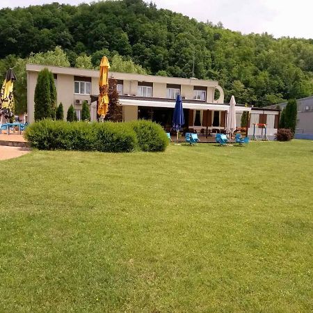 Ljubovija Hotel Drinska Lasta מראה חיצוני תמונה