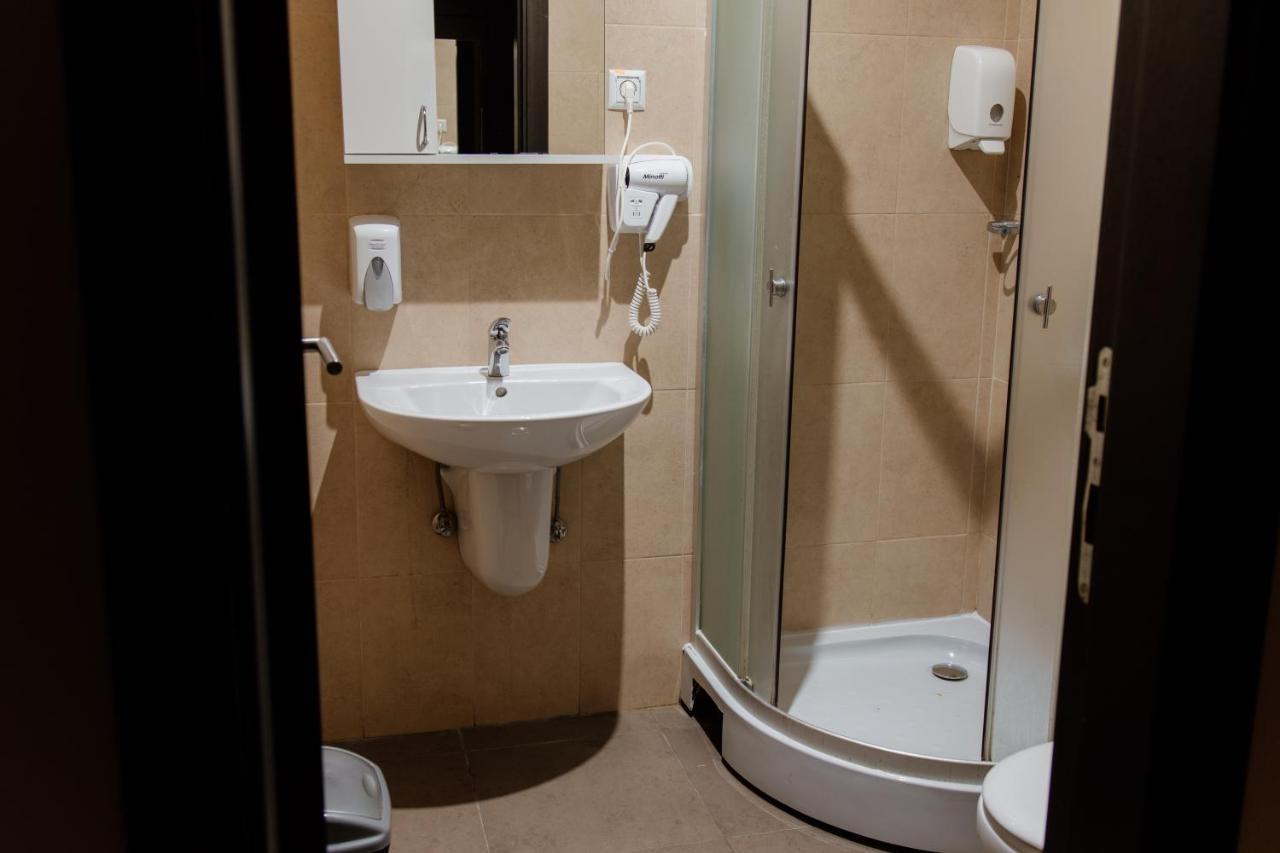 Ljubovija Hotel Drinska Lasta מראה חיצוני תמונה
