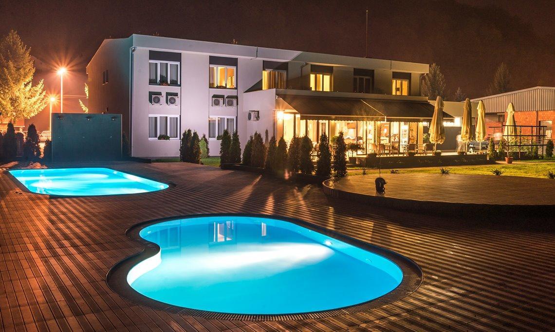 Ljubovija Hotel Drinska Lasta מראה חיצוני תמונה